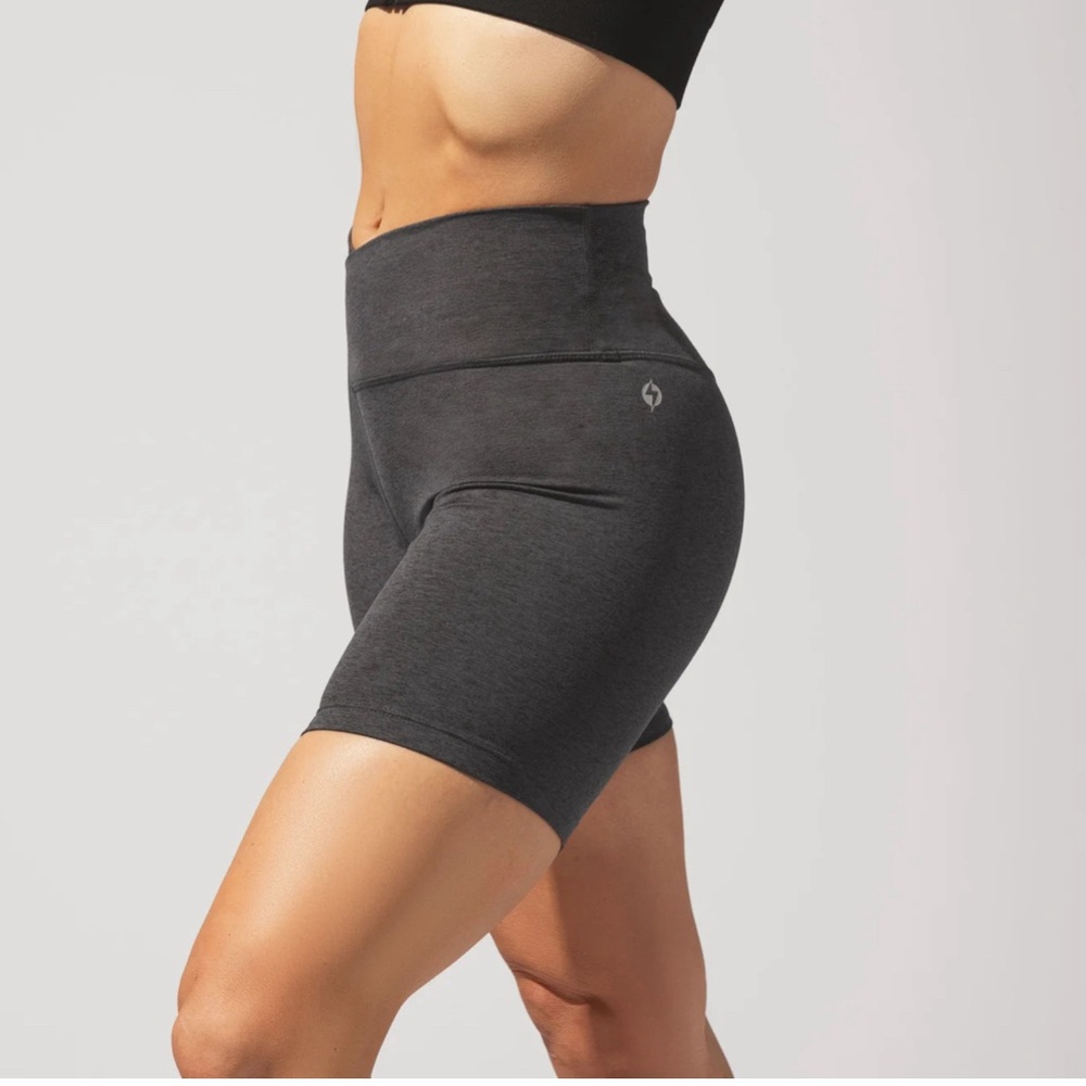 NWOT Popflex Heather Gray Sculpt Biker Shorts